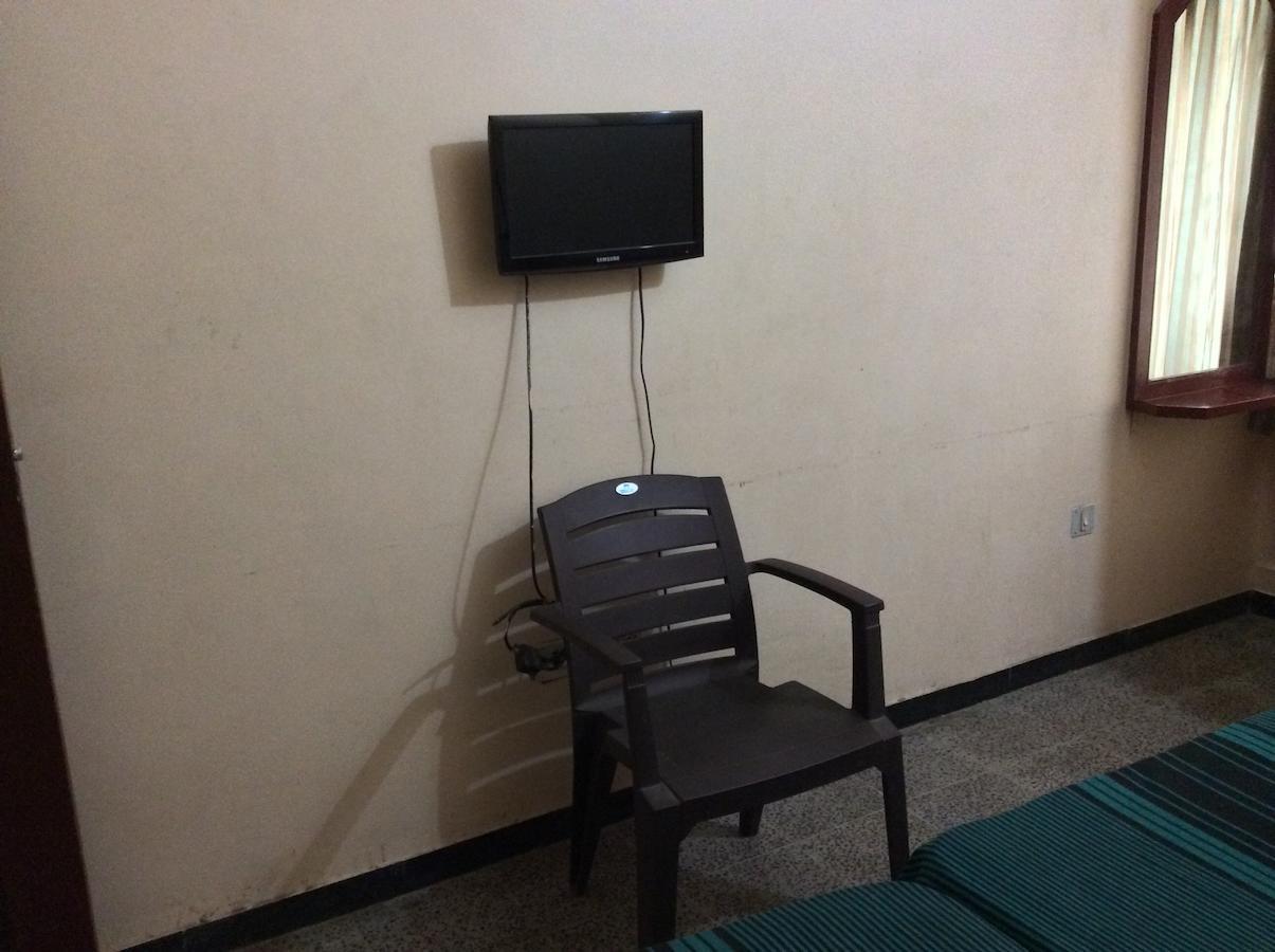Sakthi Lodge Dharapuram Экстерьер фото